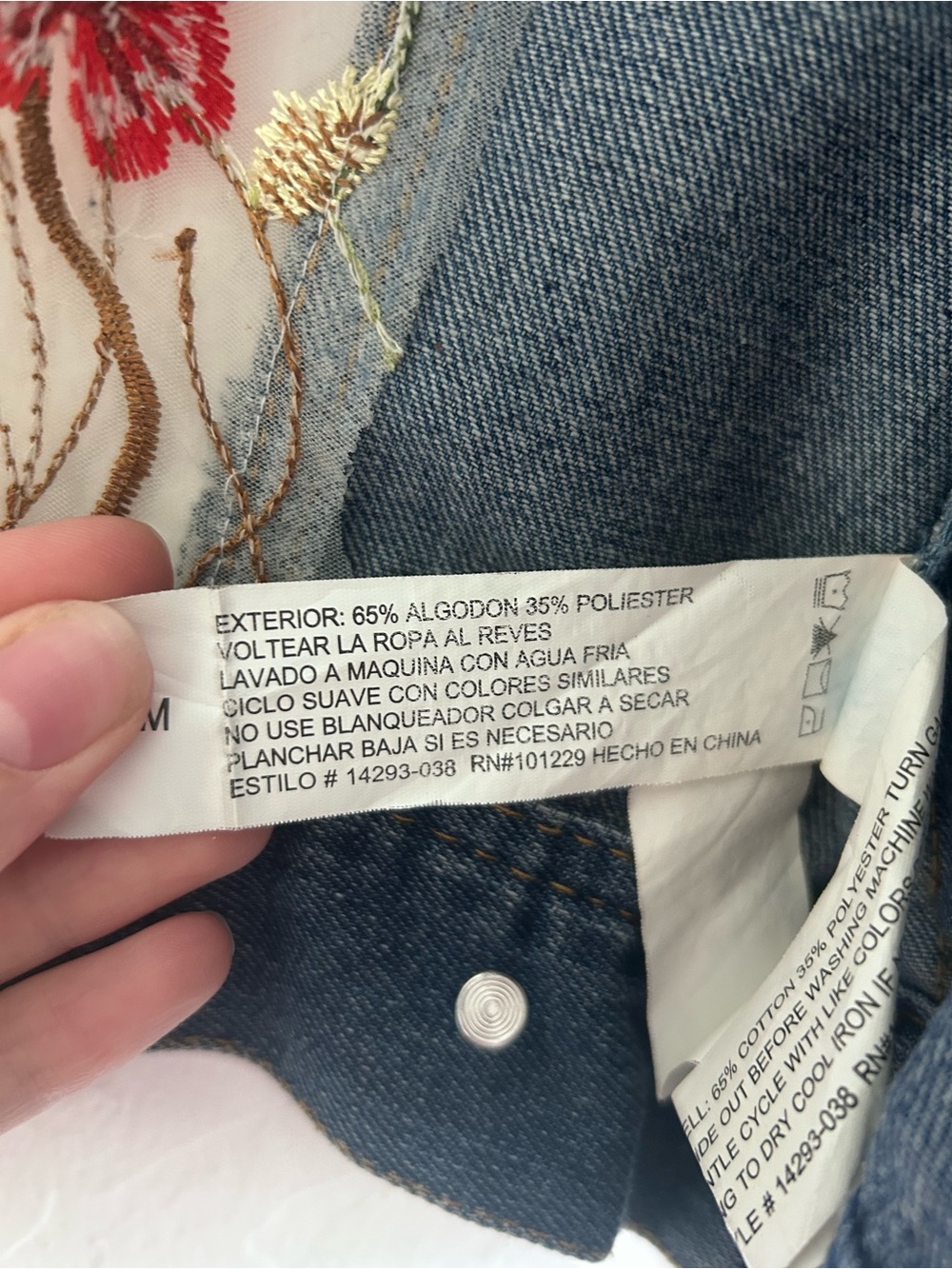 Women’s M upcycled Blue Denim Crop Jacket with Floral Embroidered Back Panel - Picture 10 of 11